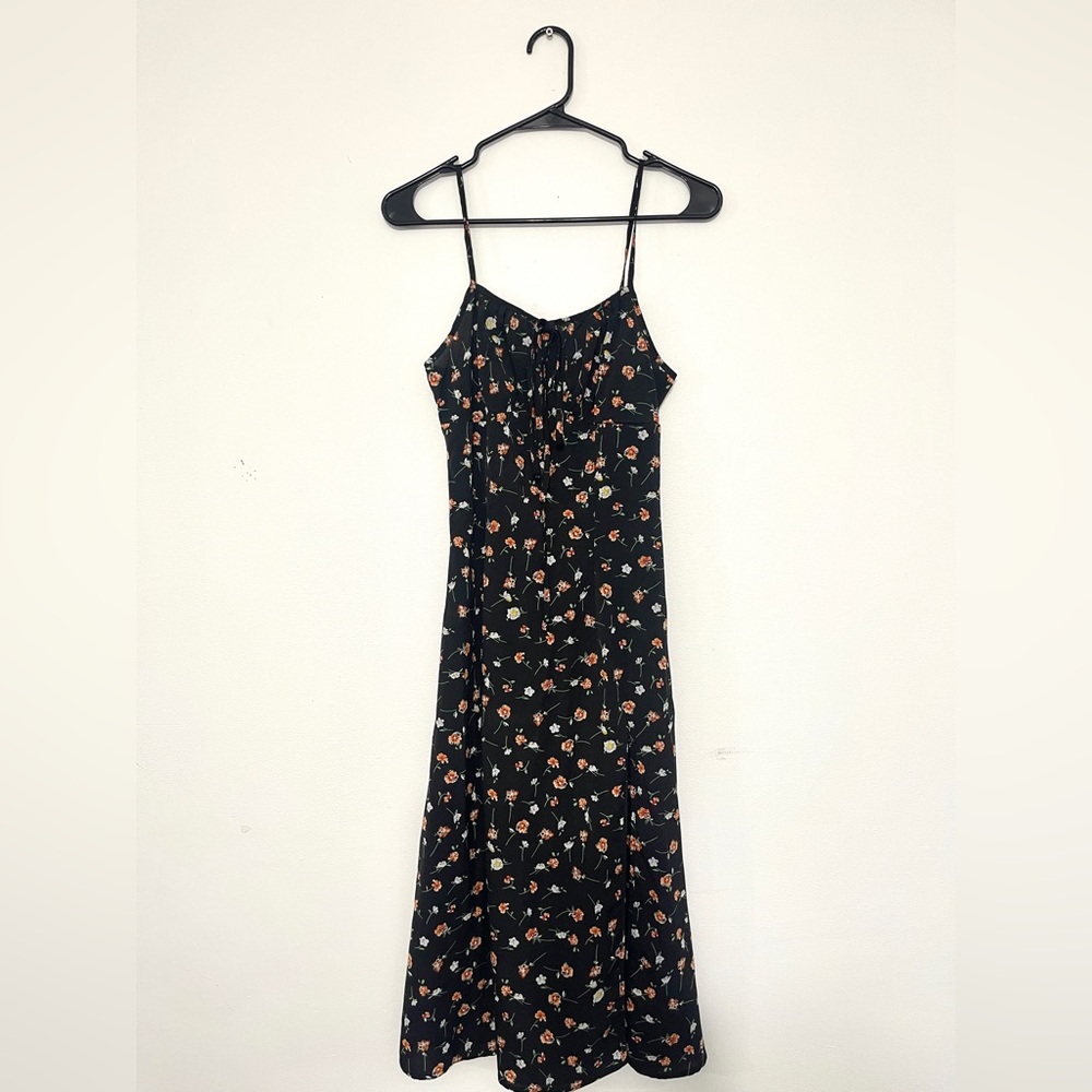 Black and oranges sleeveless floral trendy flattering dress SHEIN
